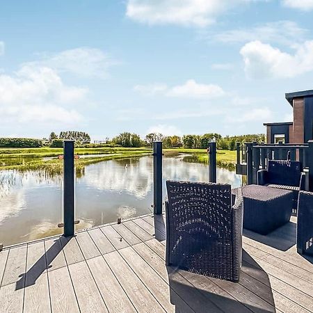 Waterside Hambleton Lakeside Lodges 풀톤르필드 외부 사진